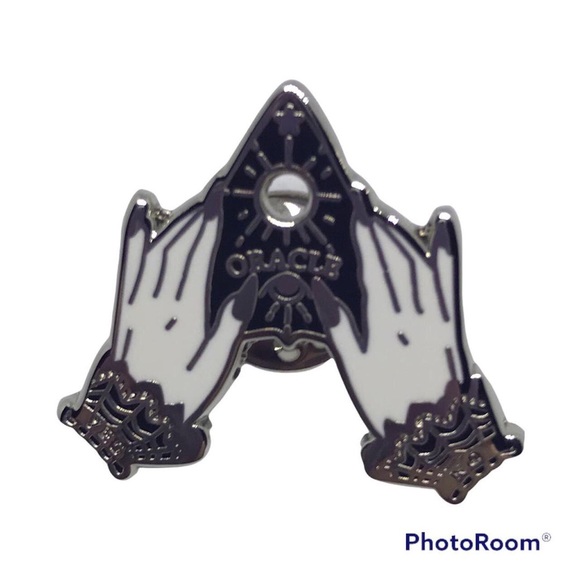 Oracle Hands Ouija Planchette Flair Pin new gothic Victorian - Picture 2 of 3